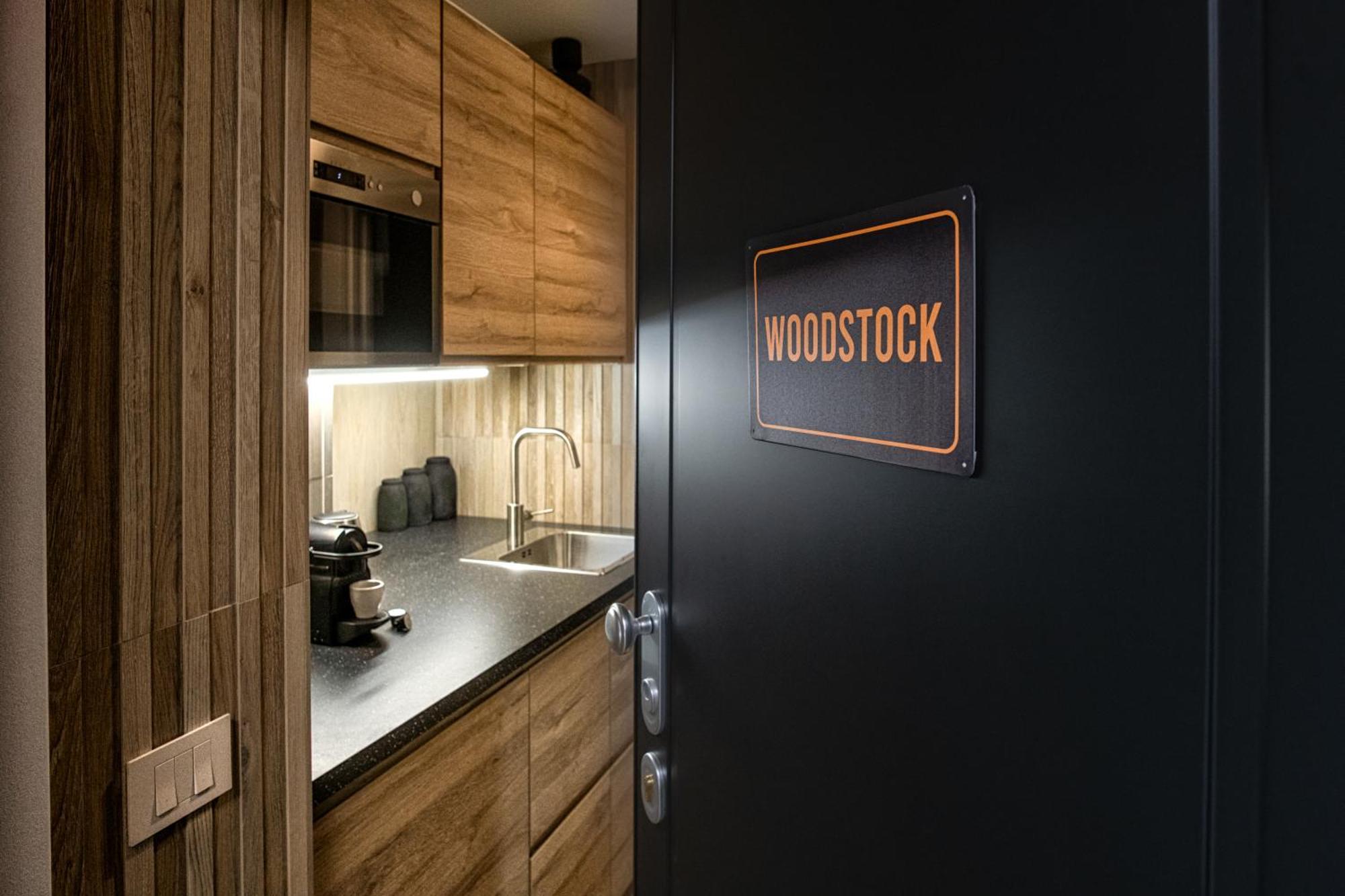 Woodstock Deluxe Studio By Central Station Милано Екстериор снимка